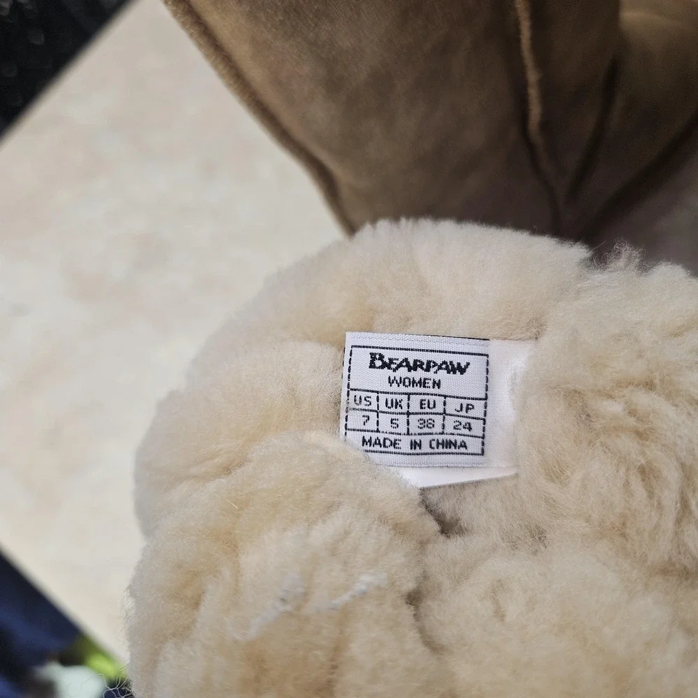 Bearpaw Boots‎ Womens Size 7 Tan Suede Sheepskin Wool Lined Classic Winter Warm